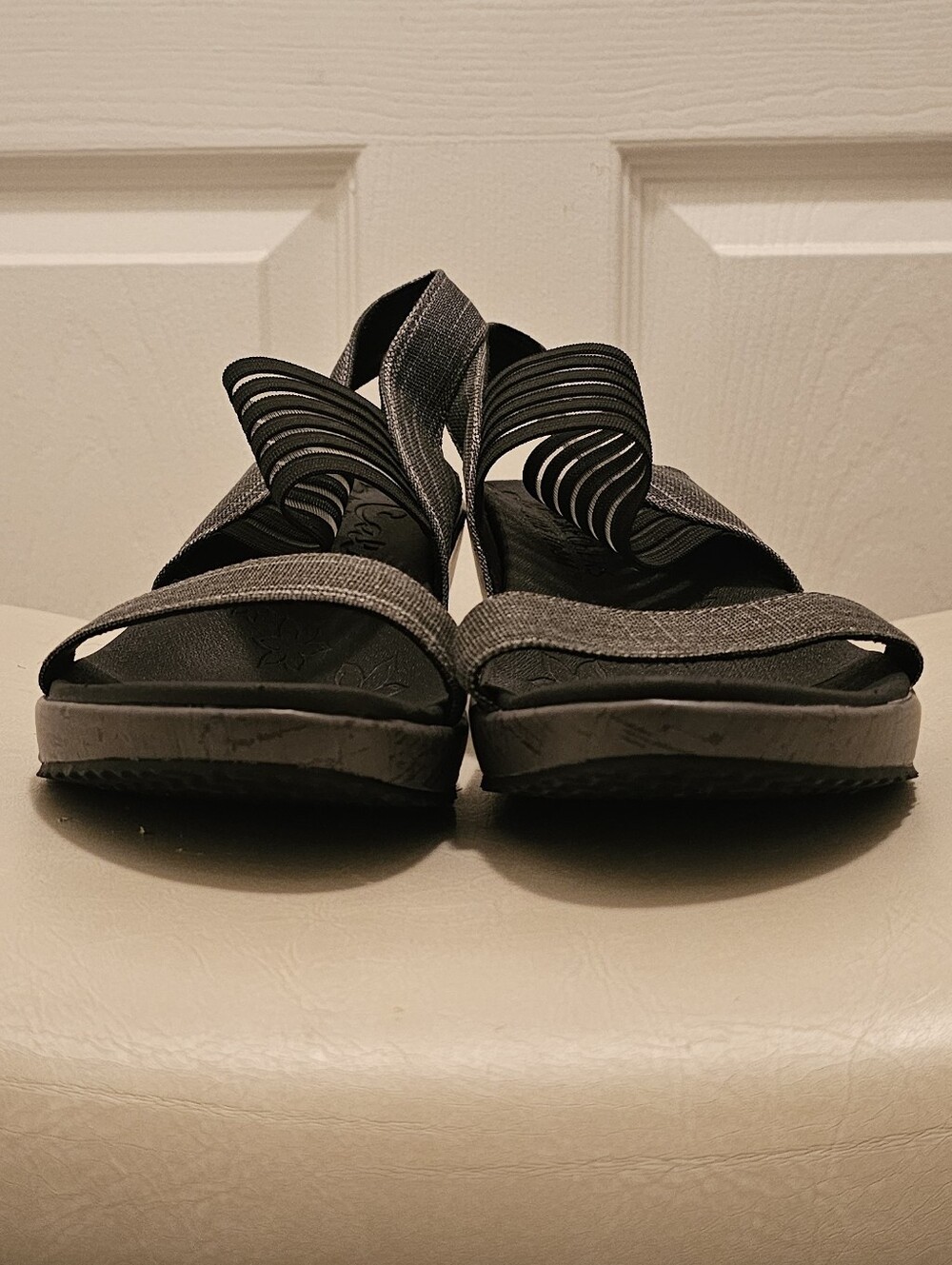 SKECHERS Cali Beverlee Smitten Kitten Black Grey Wedge Women’s Sz 9 - Picture 6 of 6